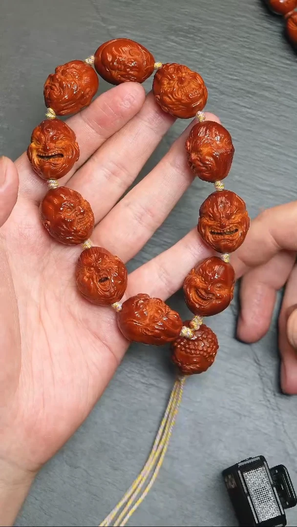 【闪购商品】橄榄核吊坠恶僧手持回血