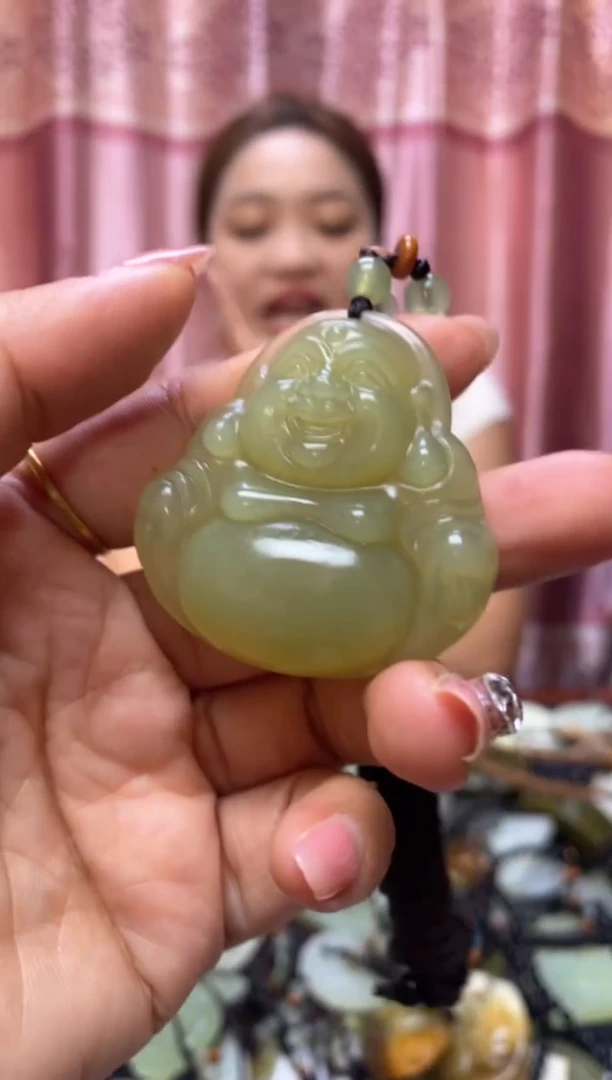 未镶嵌岫玉挂件