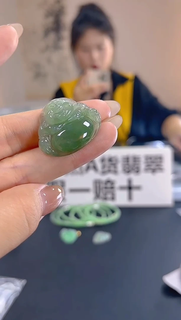 颈饰未镶嵌翡翠纯天然缅甸翡翠A货101