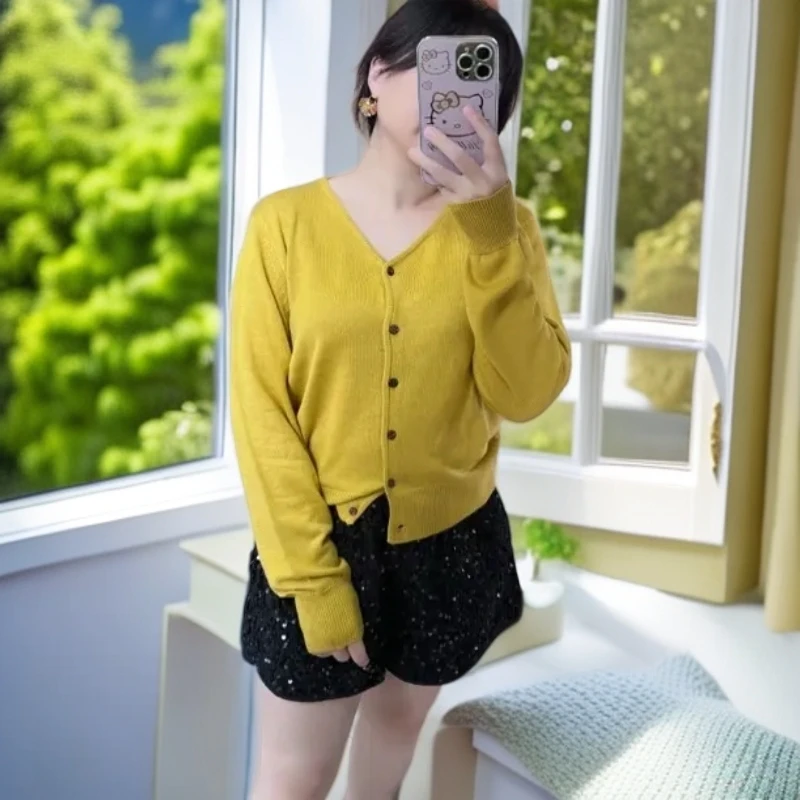 秋季针织长袖V领毛针织衫开衫秋冬时尚女装打底