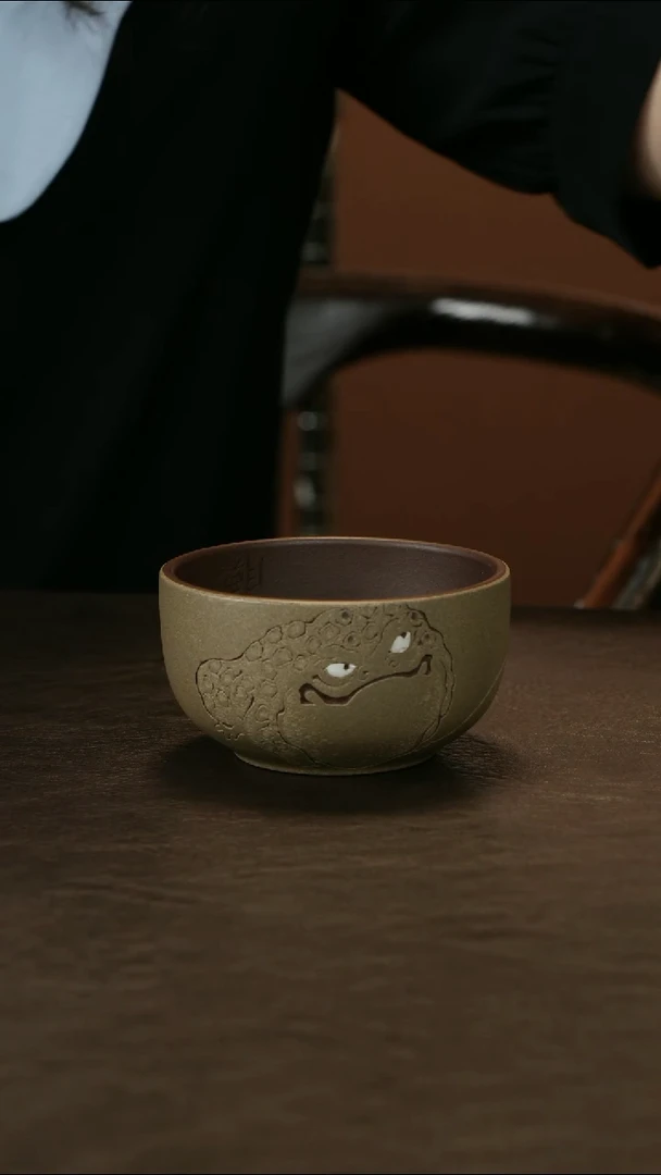 茶杯紫砂吴春艳 腰财万贯 主人杯