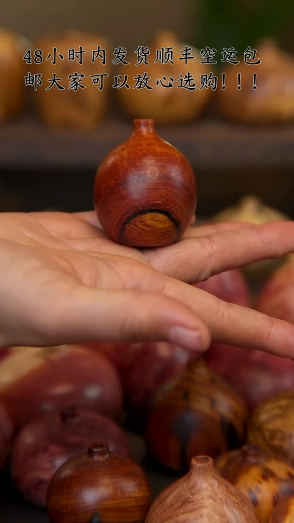 【闪购商品】木微凹黄檀花瓶手把件