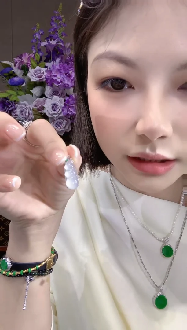 吊坠(不含链)18K金镶嵌翡翠a16多样性发一件