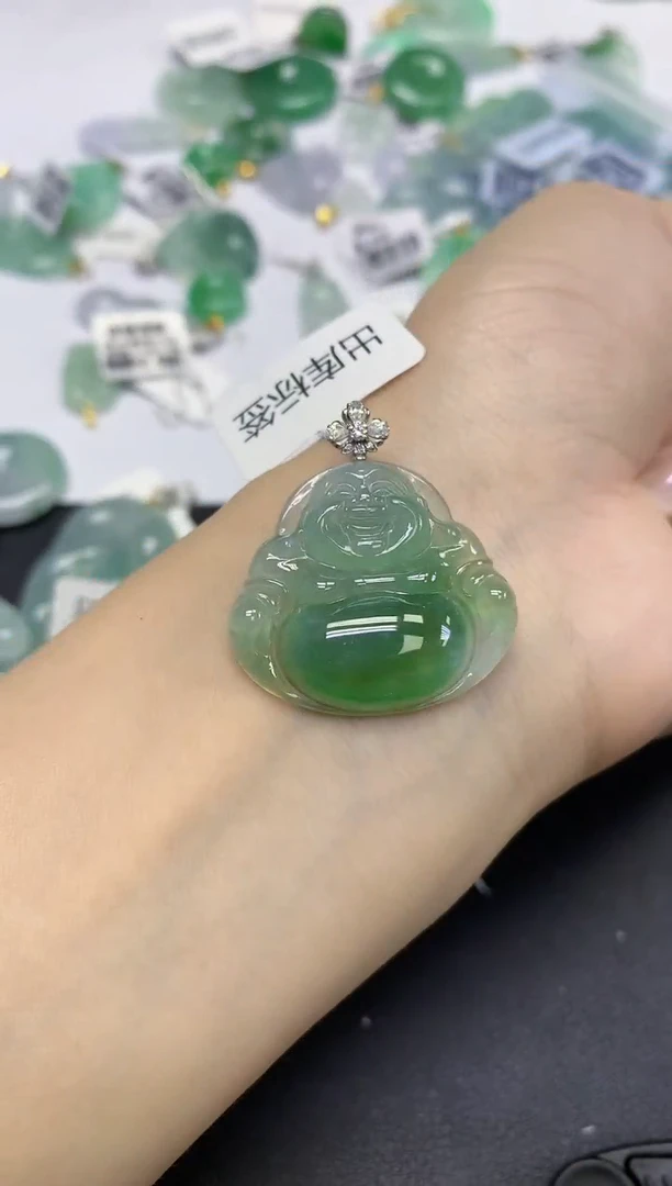 颈饰18K金镶嵌翡翠天然缅甸翡翠A货百元以上9元证书费自理