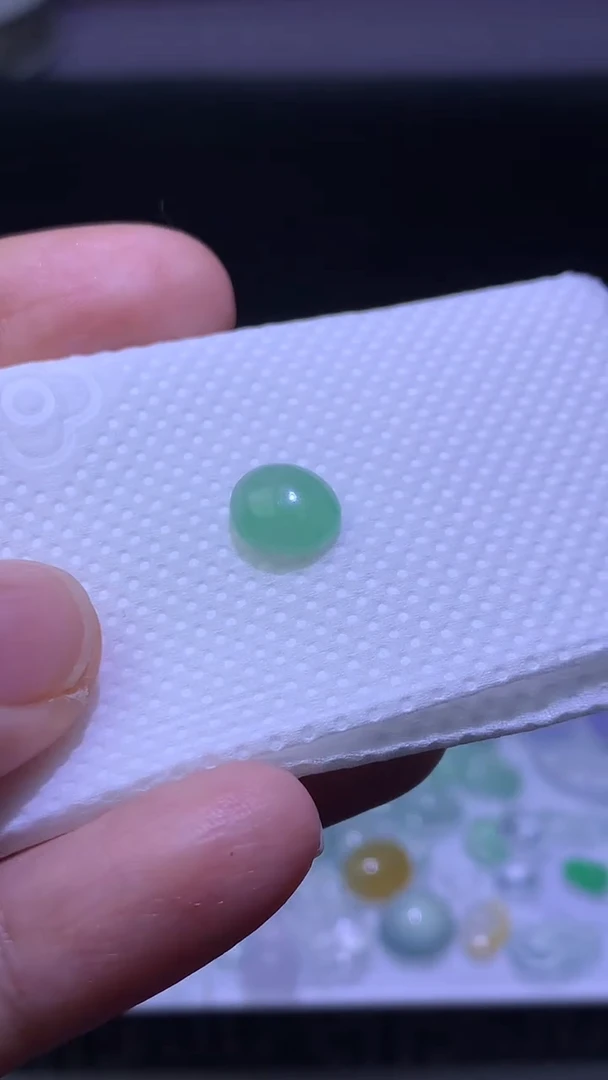 未镶嵌定制翡翠毛货