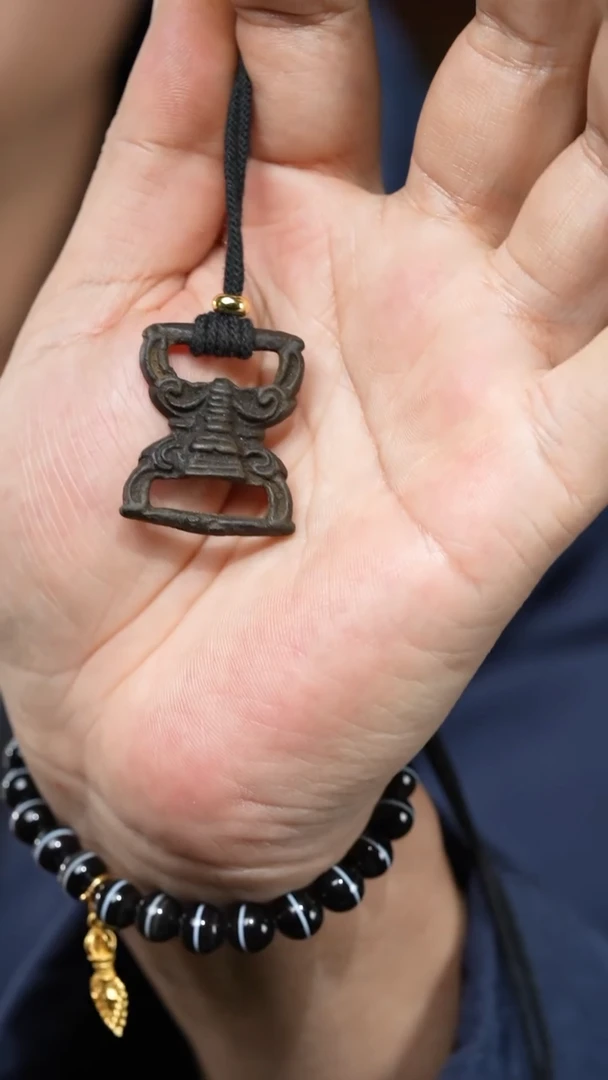 【闪购商品】老扣（多样性发货，发其一）