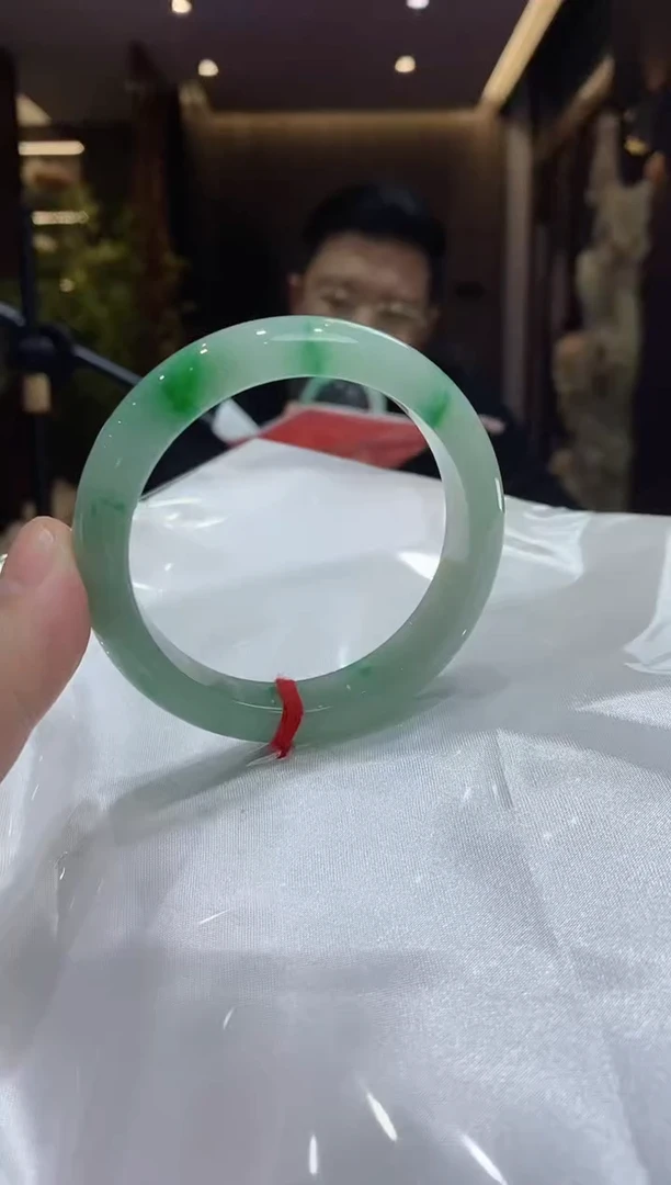未镶嵌手镯翡翠1号天然翡翠手镯 圈口55 有石纹
