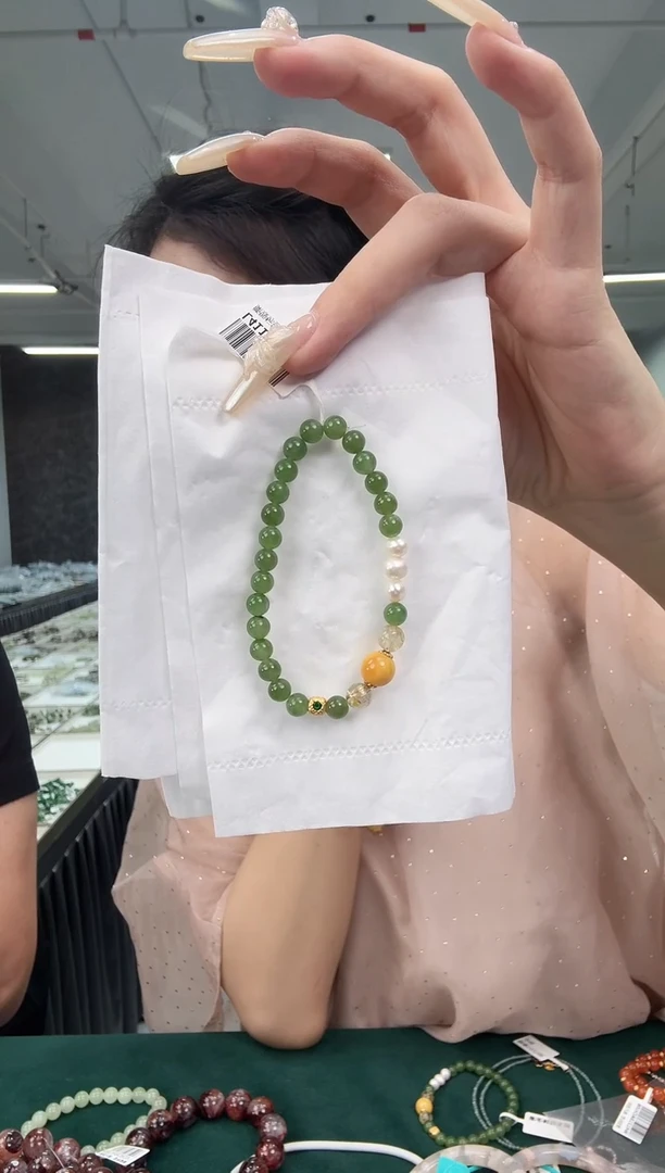 手串未镶嵌和田玉（碧玉）和田玉手串