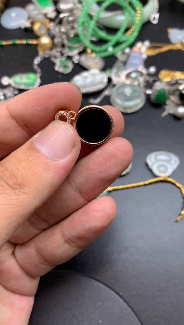 颈饰银S925镶嵌翡翠阿珠商品不退不换