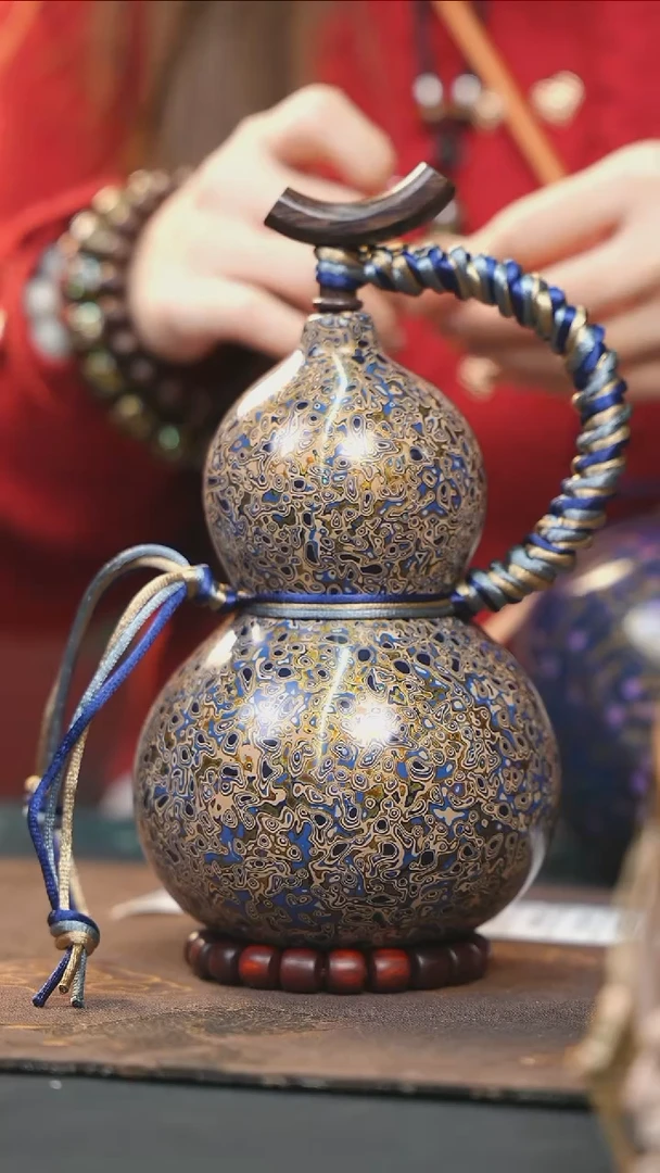 【闪购商品】WD273漆艺酒葫芦不包手串及旋转底座