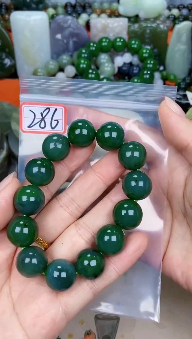 和田玉未镶嵌颈饰和田玉