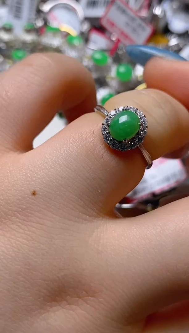 银S925镶嵌戒指翡翠百内无证书