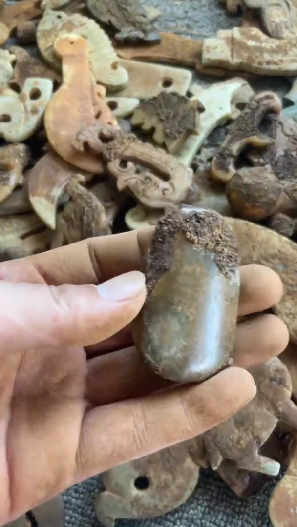 和田玉未镶嵌挂件 东顺摆件链接1524654654