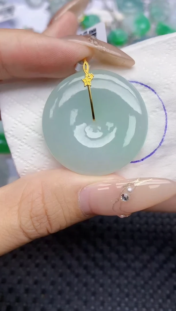 颈饰18K金镶嵌翡翠20   天然翡翠A货  百元以上9米证书费自理