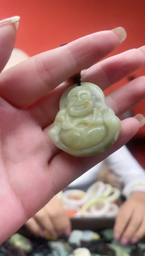 未镶嵌岫玉吊坠·