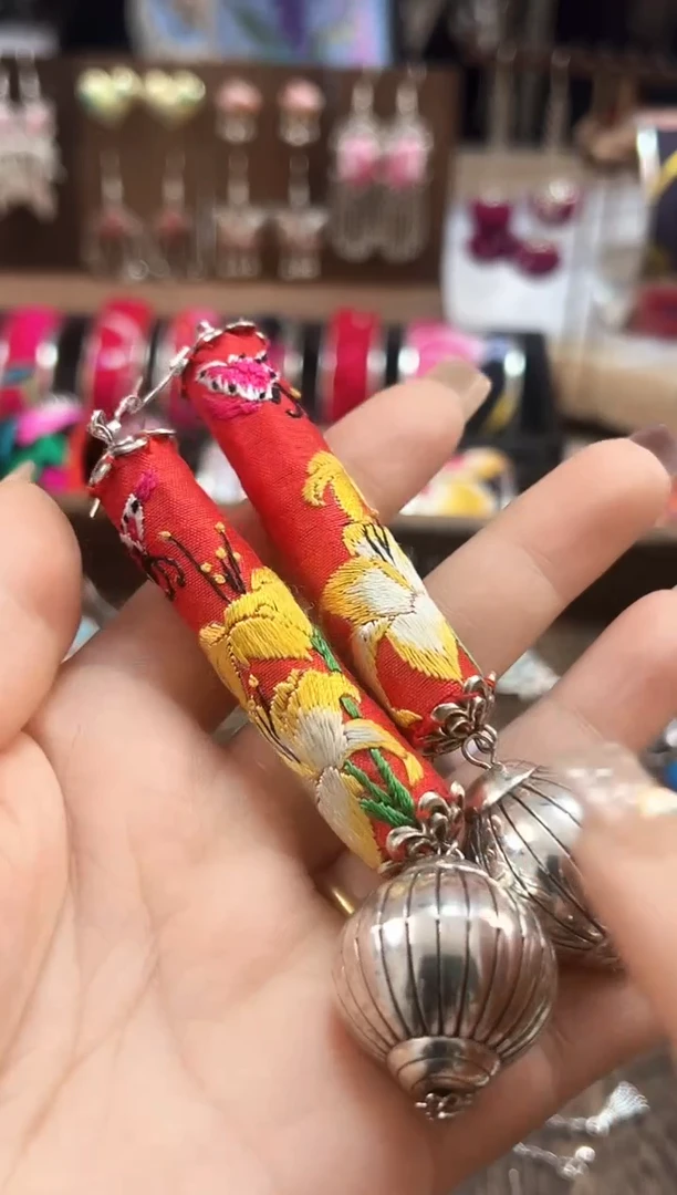 【闪购商品】织绣民族风老绣饰品357