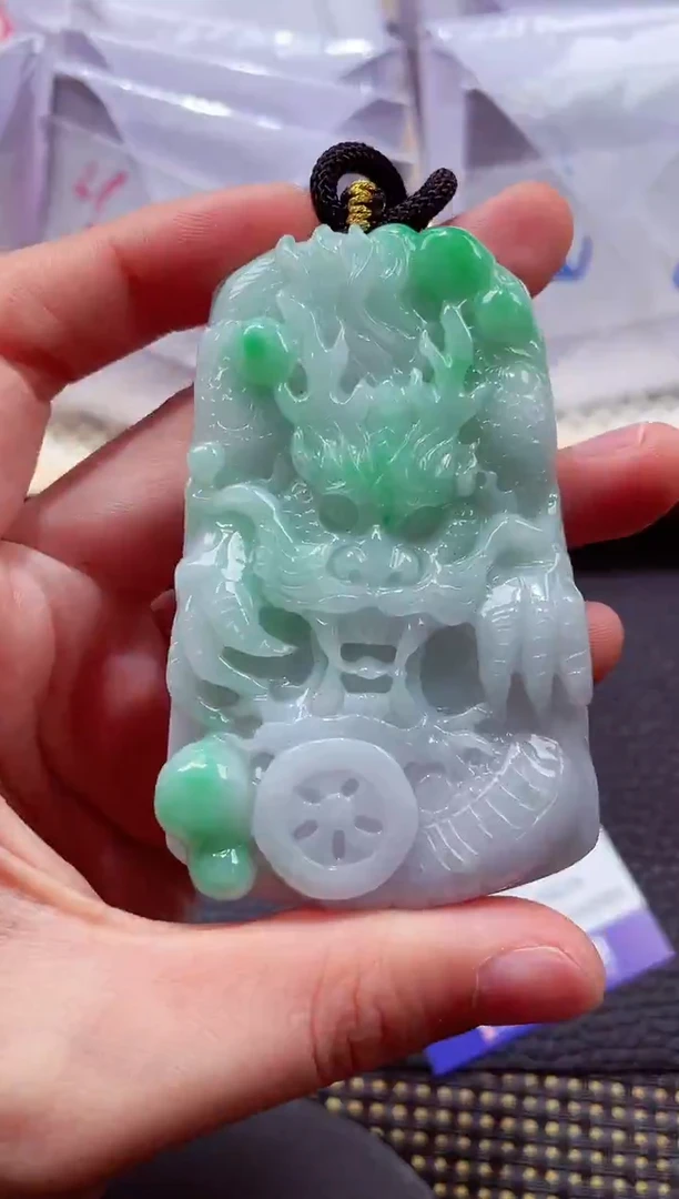 未镶嵌挂件翡翠000888