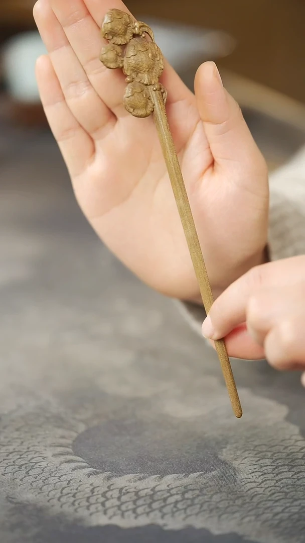 金丝楠老料精工小鱼发簪