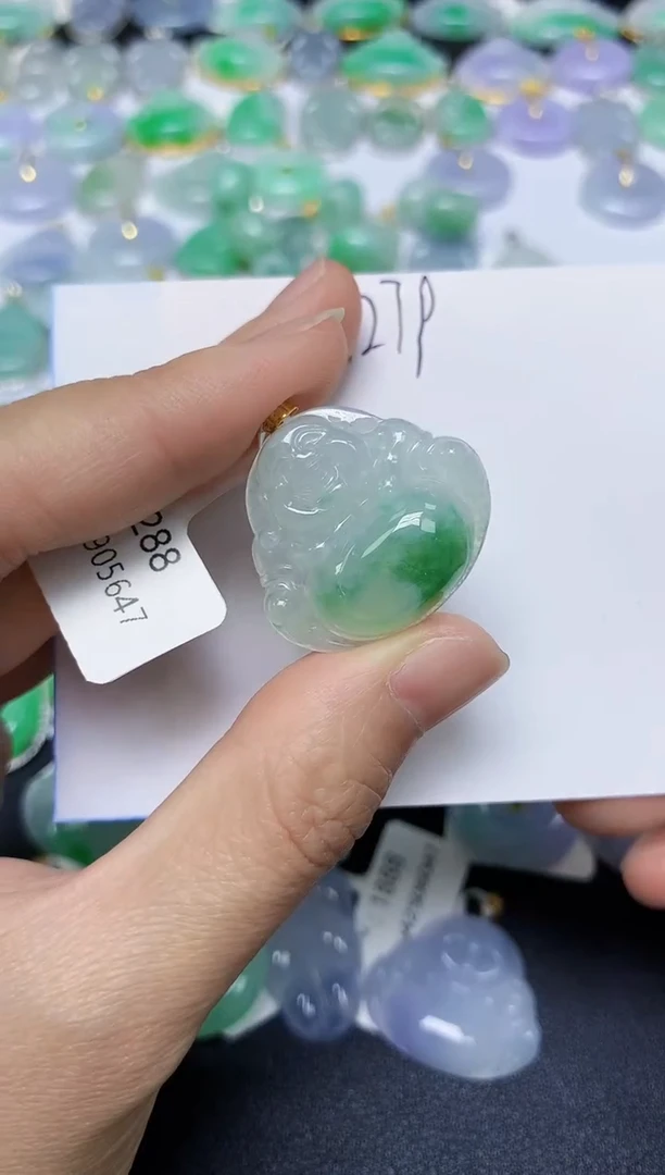 翡翠18K金镶嵌颈饰 天然缅甸翡翠A货