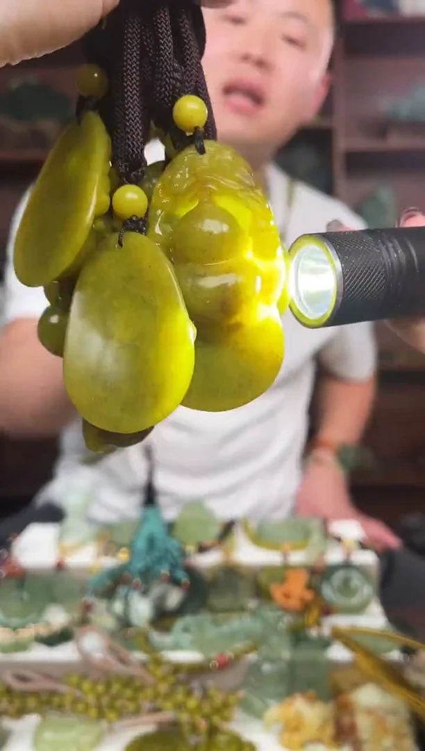 未镶嵌蛇纹石玉颈饰多样性发货拍一发一