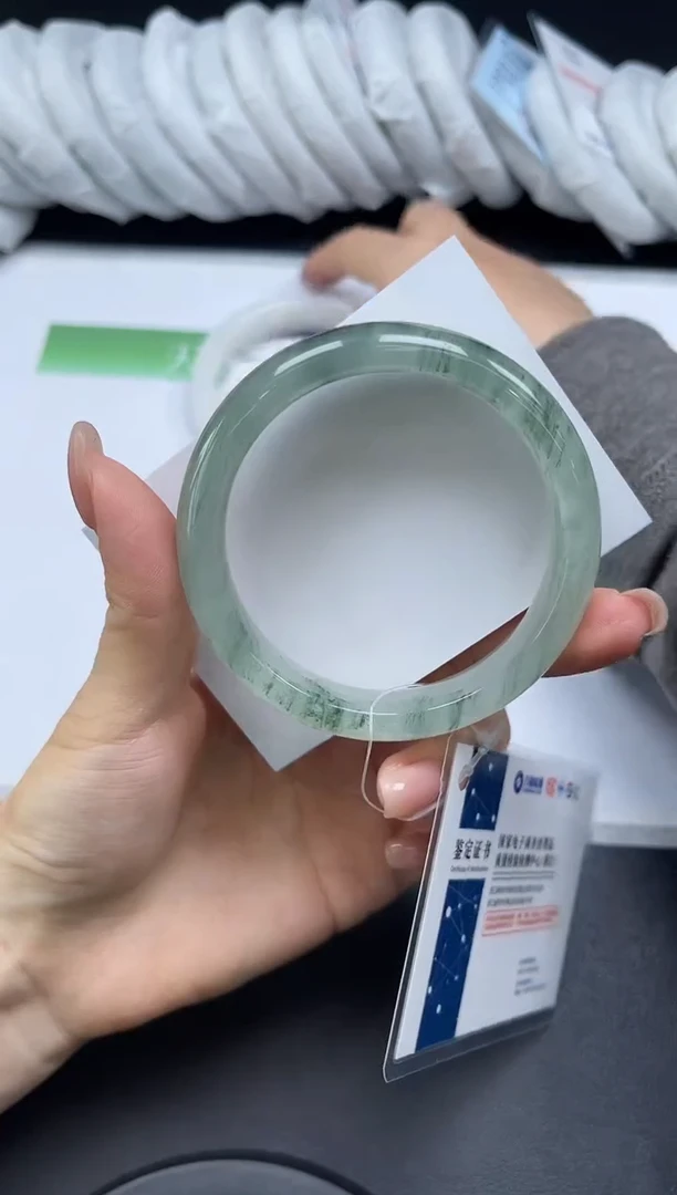 未镶嵌手镯石英质玉036-556