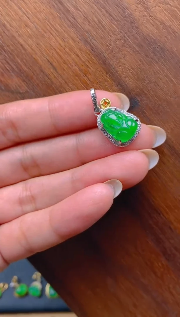 吊坠(不含链)银S925镶嵌翡翠貔貅万能扣