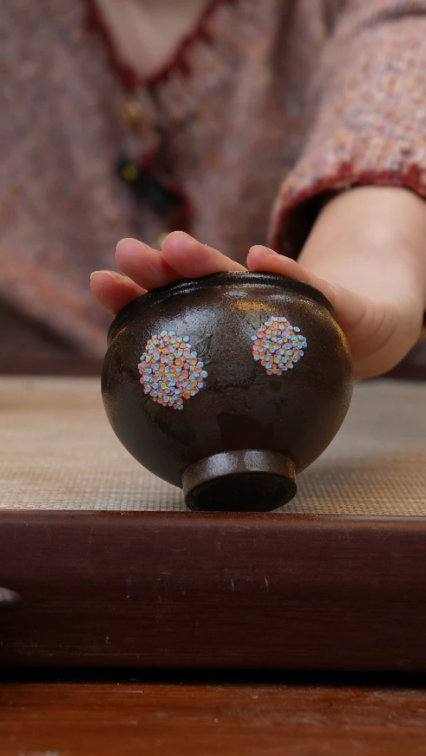 茶壶紫砂微瑕还原烧原矿四号井紫泥圆鼓主人杯泥绘绣球花