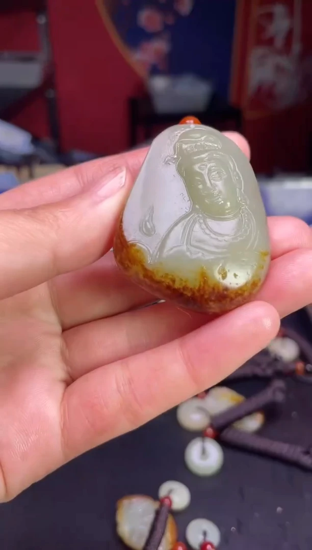 颈饰未镶嵌和田玉1