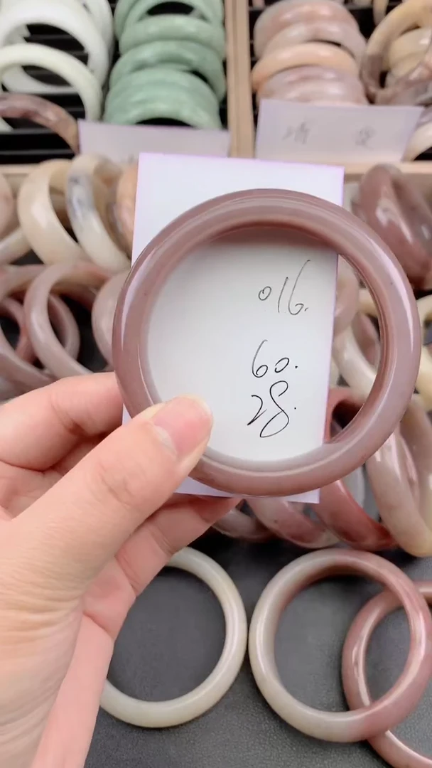 未镶嵌手镯石英质玉016