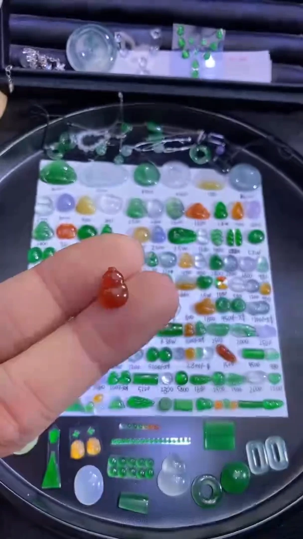 未镶嵌挂件翡翠葫芦