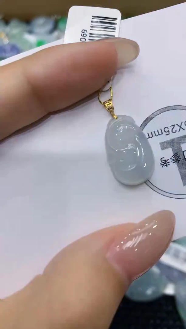 翡翠18K金镶嵌颈饰111111111111