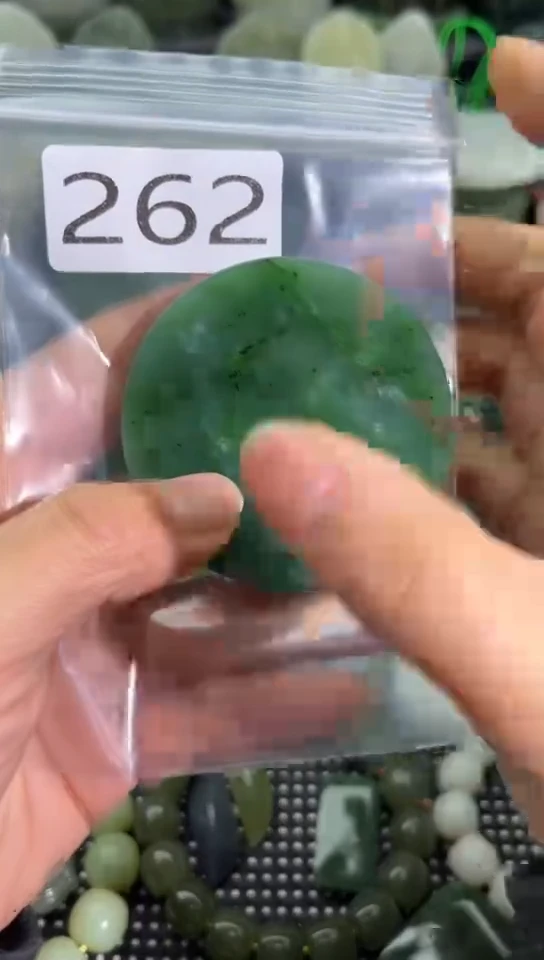 未镶嵌和田玉珠宝半成品镯芯