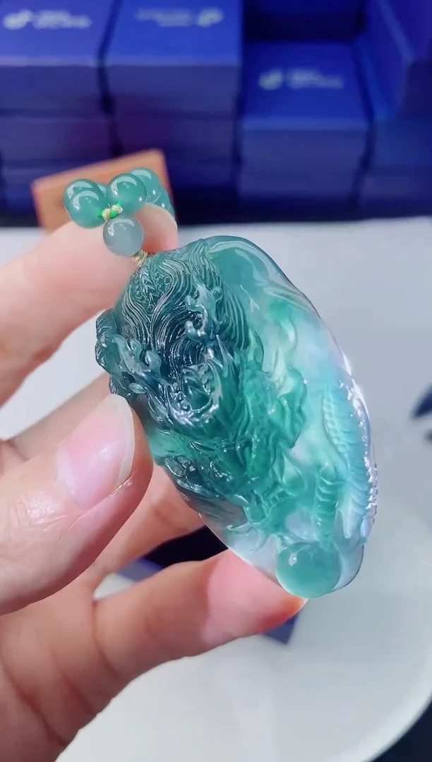 翡翠未镶嵌颈饰1111111111