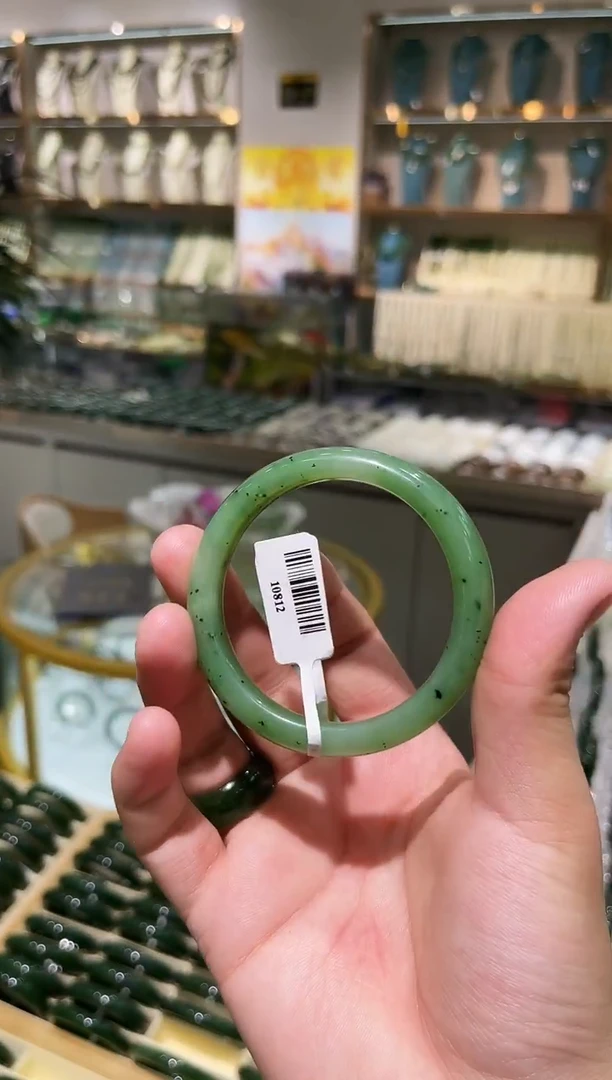 未镶嵌手镯和田玉小艾多样性发货拍一发一
