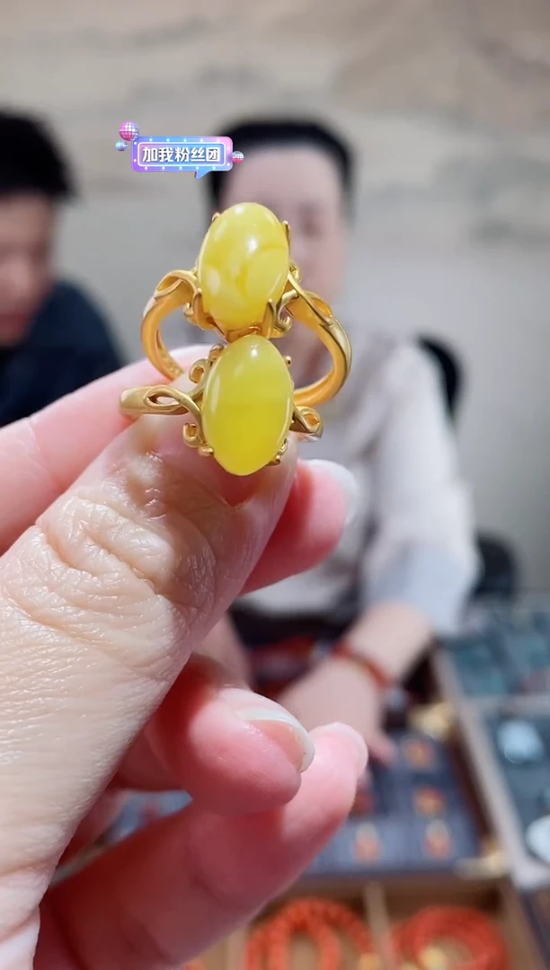 银S925镶嵌蜜蜡戒指多样性发货发其一