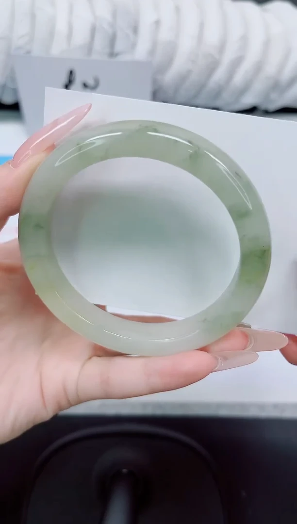 石英质玉手镯未镶嵌393