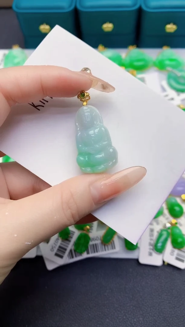 颈饰未镶嵌翡翠缅甸天然翡翠A货