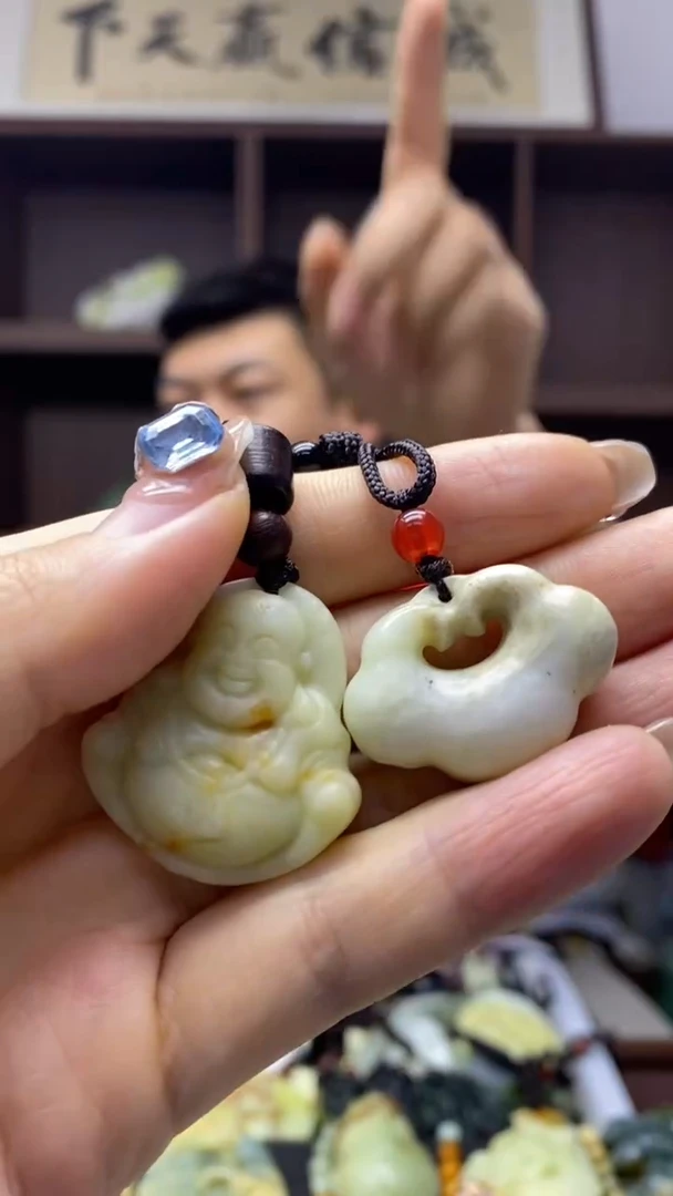 未镶嵌岫玉挂件