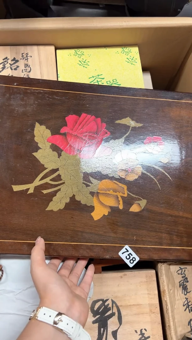 定制独****a+758中古商品谨慎参拍