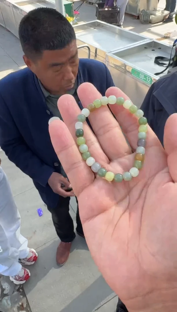未镶嵌戒指和田玉（糖玉）和田玉