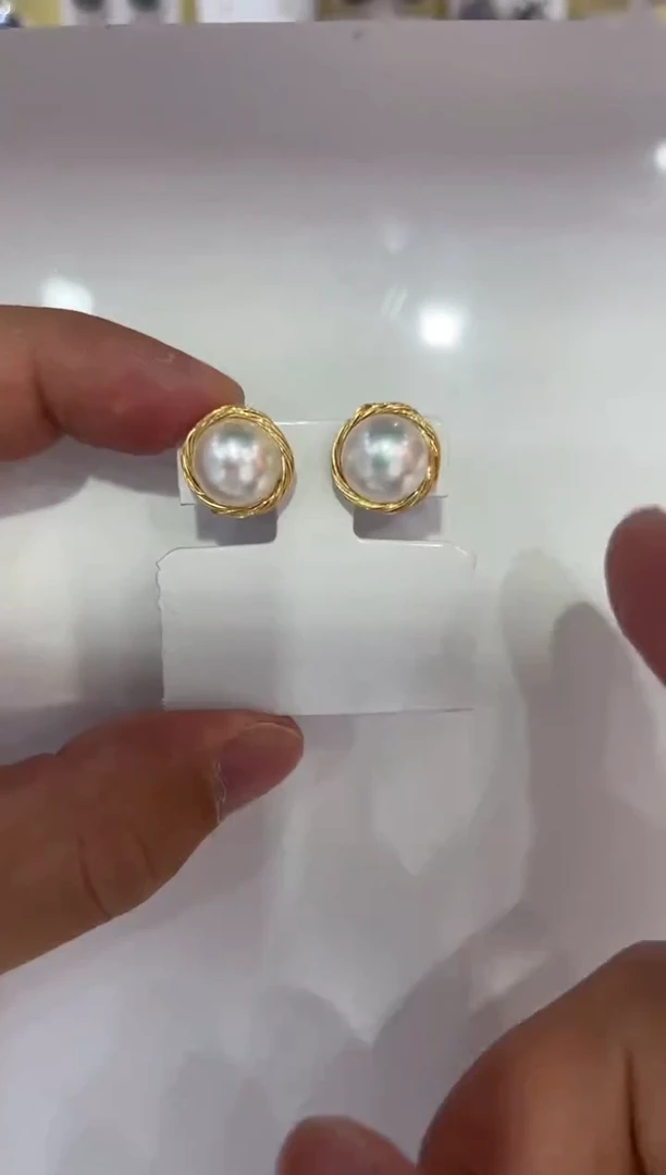 未镶嵌淡水珍珠耳饰非基地不带证书