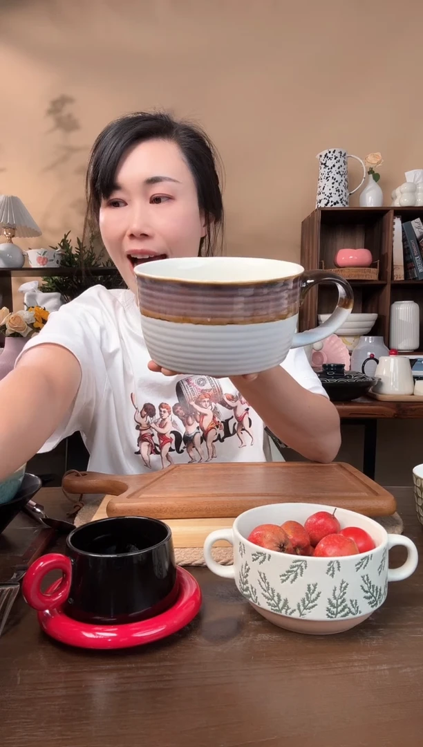 陶瓷拼色大汤杯微瑕