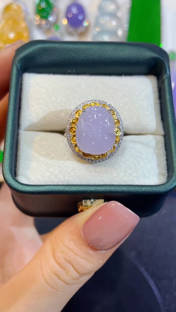 颈饰18K金镶嵌翡翠团购53