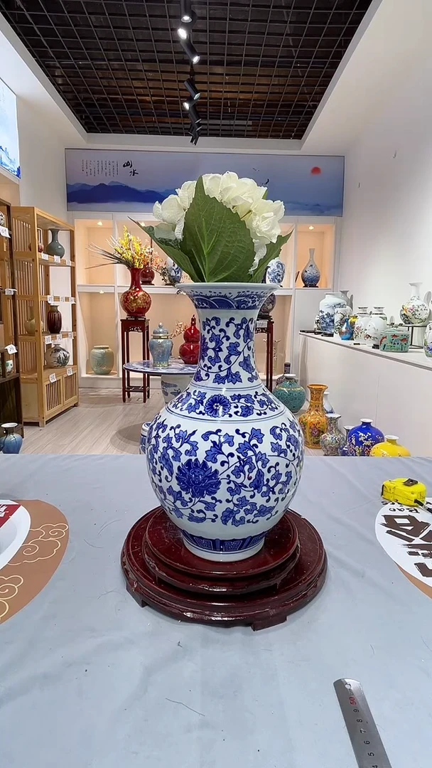 摆件彩*高约34青花缠枝莲瓶