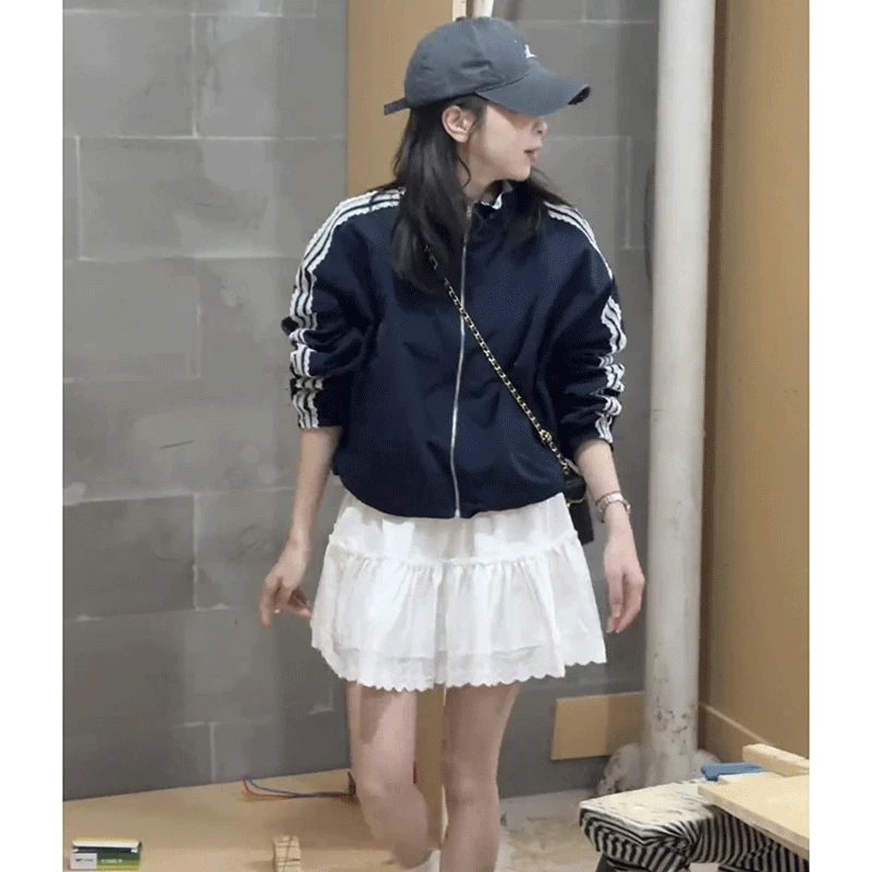 韩系宽松时尚显瘦立领棒球短外套女新款设计感蕾丝拼接夹克小外套