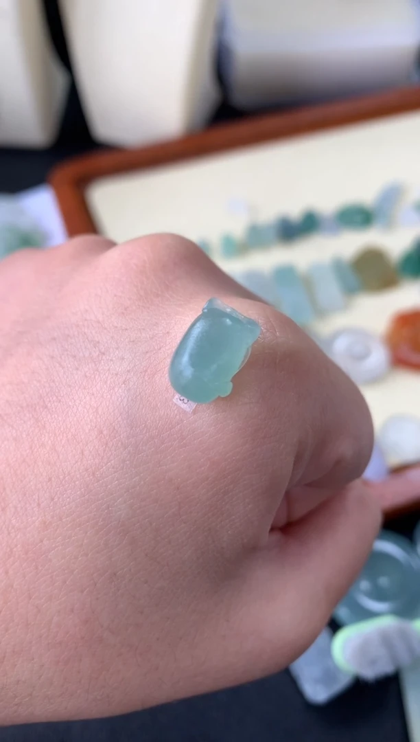 【闪购商品】定制翡翠未镶嵌翡翠