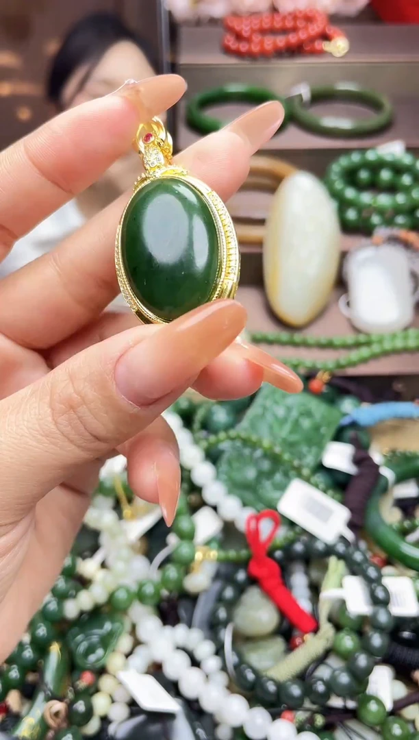 颈饰未镶嵌和田玉未镶嵌和田玉吊坠多样性拍一发一