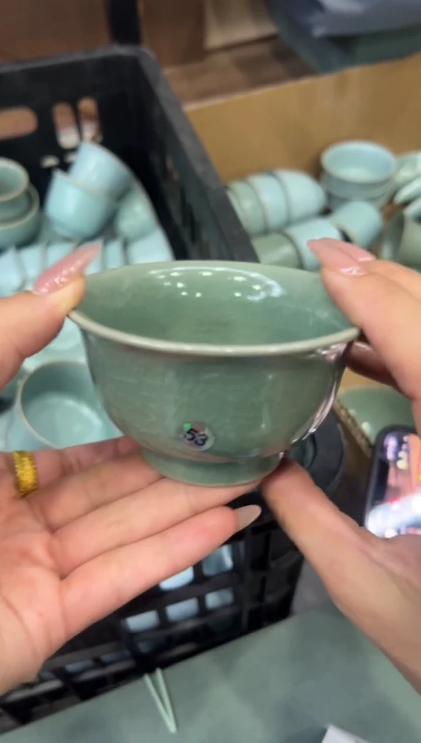 杯仿古绿压手杯大瑕53