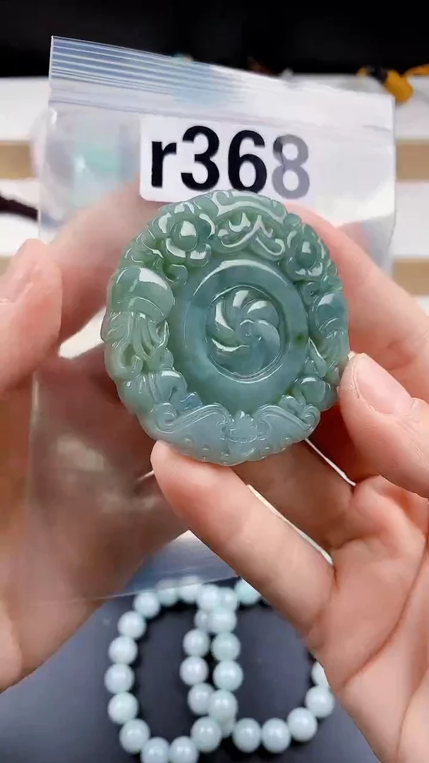 颈饰未镶嵌翡翠天然翡翠吊坠挂件