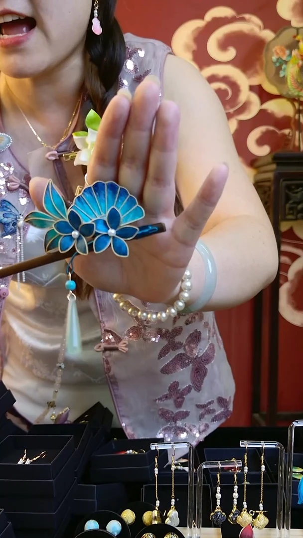 刺绣非遗纯手工绒花